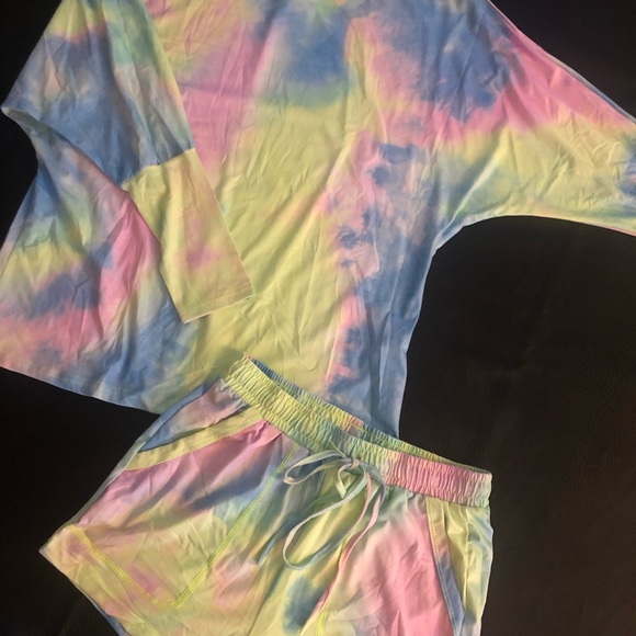 CLEARANCE! Tie Dye Print Top&Drawstring Shorts Set - Picture 5 of 7